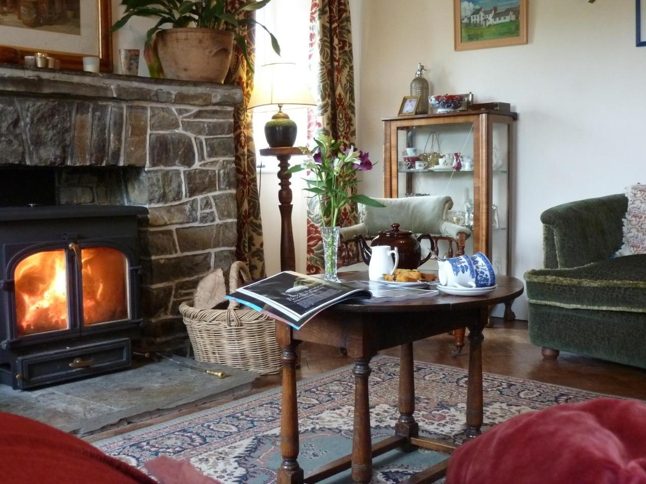 Lower Tresmorn Farmhouse Crackington Haven Εξωτερικό φωτογραφία