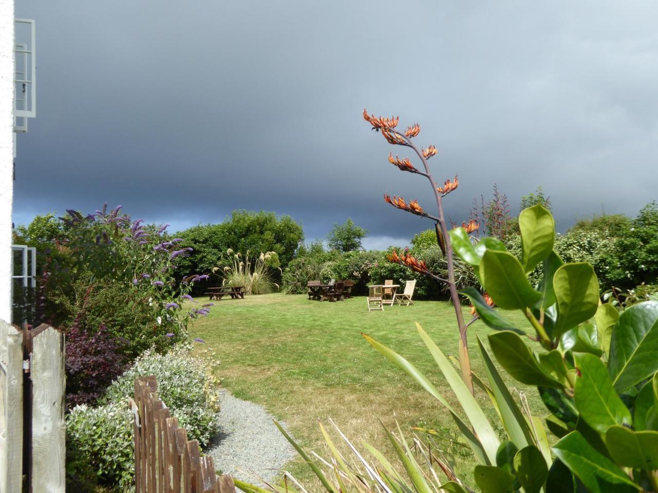 Lower Tresmorn Farmhouse Crackington Haven Εξωτερικό φωτογραφία
